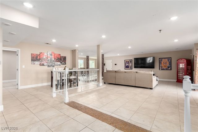 2940 South Bronco Street, Las Vegas, NV 89146