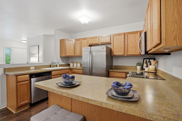 5796 Hampshire Lane, Ypsilanti, MI 48197