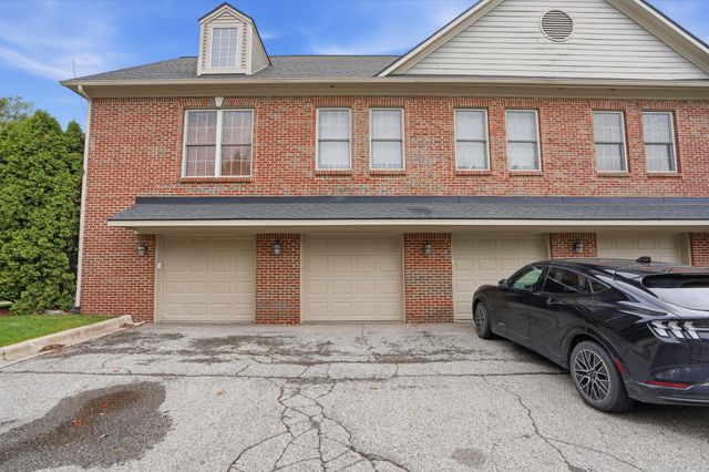 5796 Hampshire Lane, Ypsilanti, MI 48197