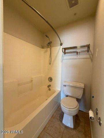 7021 E EARLL Drive 210, Scottsdale, AZ 85251