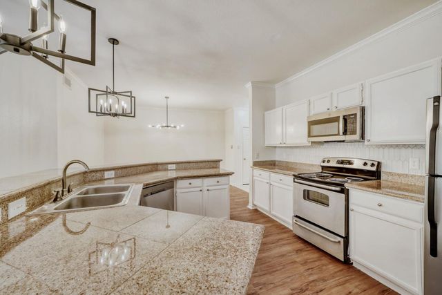 6804 N Capital Of Texas Highway 313, Austin, TX 78731