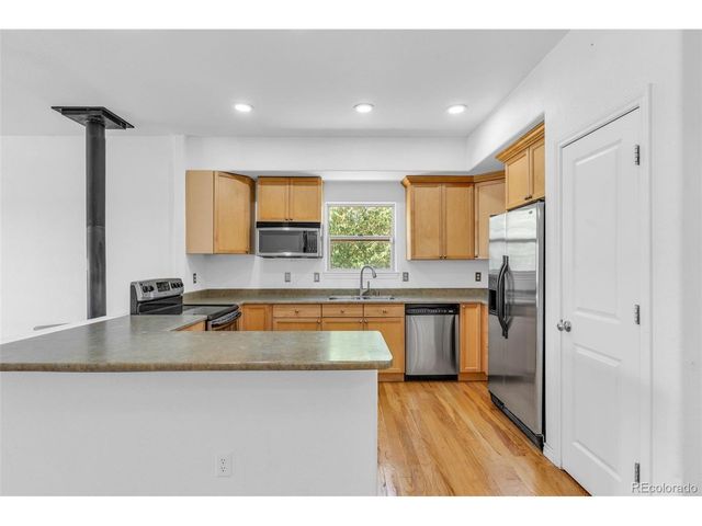 1201 E Paramount Dr, Pueblo, CO 81007