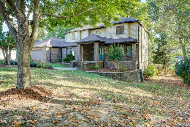 3326 Bondwood Circle, Johnson City, TN 37604