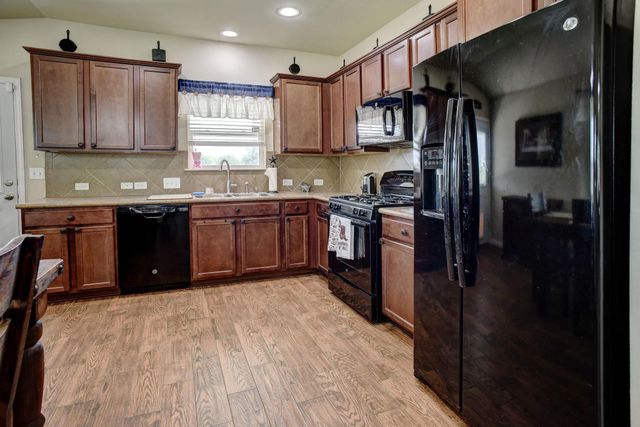 409 S. Hunting Lodge LN, Bastrop, TX 78602