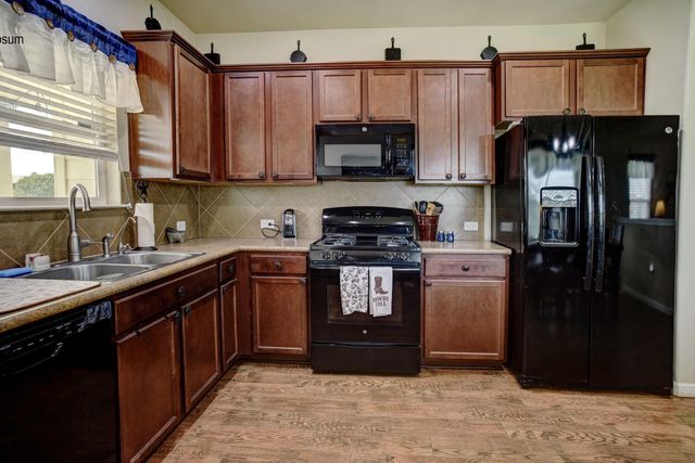 409 S. Hunting Lodge LN, Bastrop, TX 78602