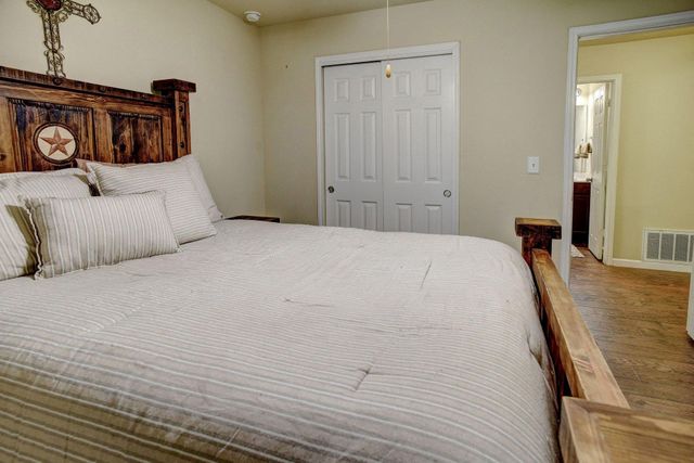 409 S. Hunting Lodge LN, Bastrop, TX 78602