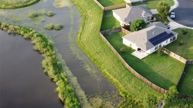 409 S. Hunting Lodge LN, Bastrop, TX 78602