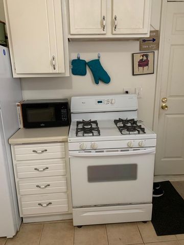 820 McReynolds Avenue NW, Grand Rapids, MI 49504
