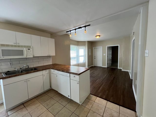 820 McReynolds Avenue NW, Grand Rapids, MI 49504