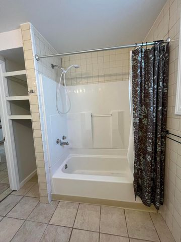 820 McReynolds Avenue NW, Grand Rapids, MI 49504
