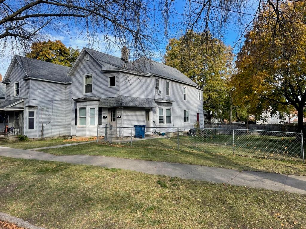 820 McReynolds Avenue NW, Grand Rapids, MI 49504