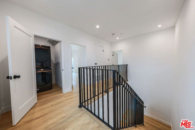 1525 S Carmelina Avenue 1523, Los Angeles, CA 90025