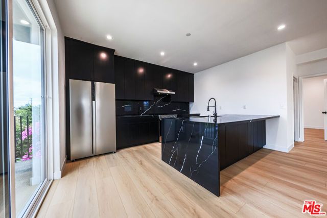 1525 S Carmelina Avenue 1523, Los Angeles, CA 90025