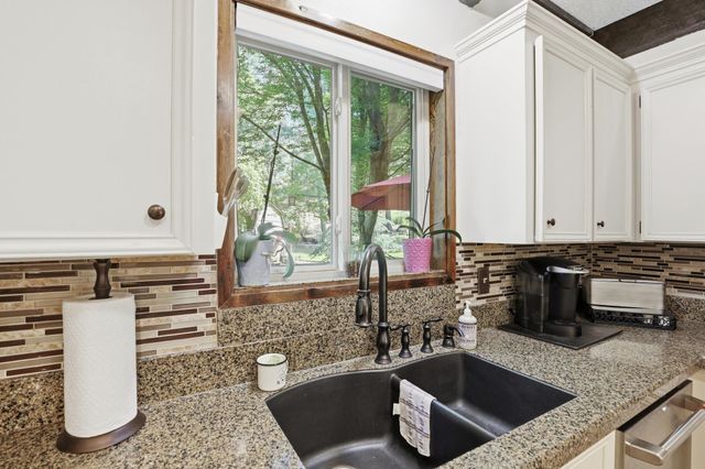 2405 S Timberlane Dr, Spokane Valley, WA 99037