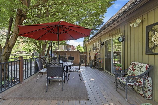2405 S Timberlane Dr, Spokane Valley, WA 99037
