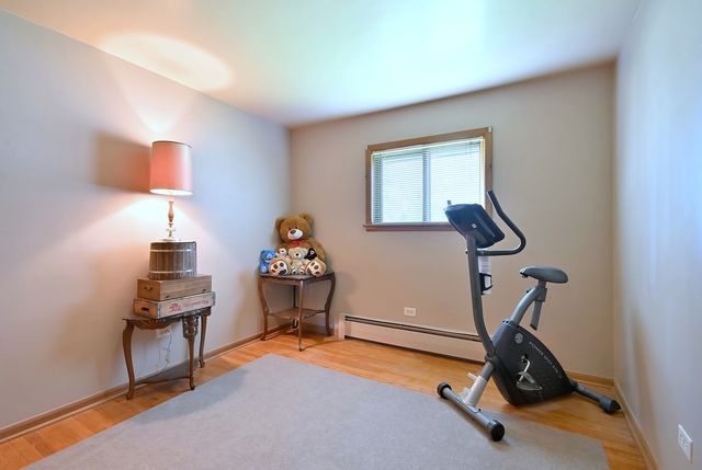 1030 W Kenilworth Avenue, Palatine, IL 60067
