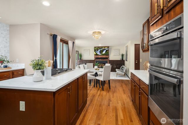 23228 SE 15th Court, Sammamish, WA 98075