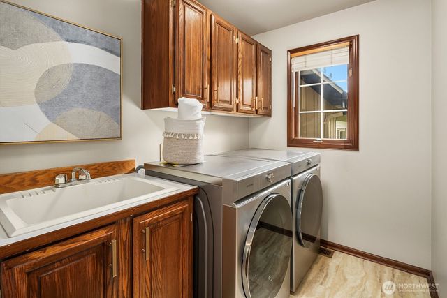 23228 SE 15th Court, Sammamish, WA 98075