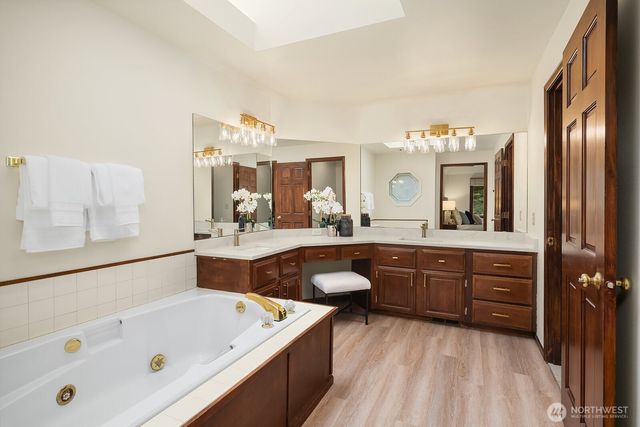23228 SE 15th Court, Sammamish, WA 98075