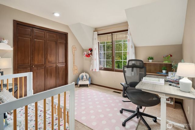23228 SE 15th Court, Sammamish, WA 98075