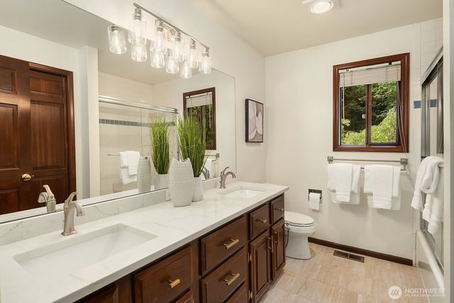 23228 SE 15th Court, Sammamish, WA 98075