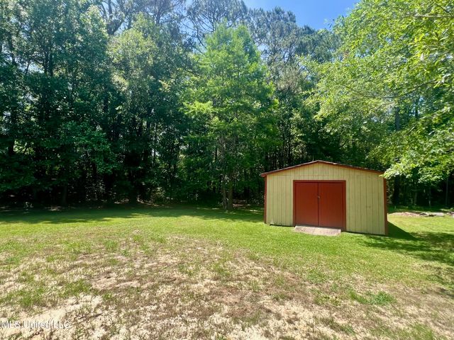 2621 Pintail Road, Moss Point, MS 39562