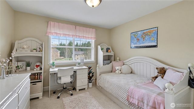 31045 219th Way SE, Black Diamond, WA 98010