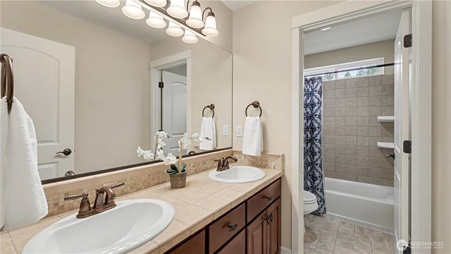 31045 219th Way SE, Black Diamond, WA 98010