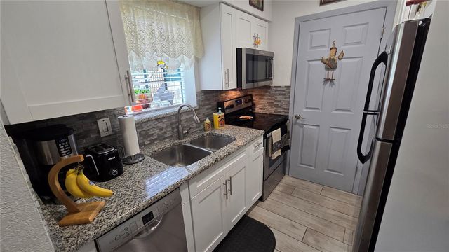 8630 MALLARD RESERVE DRIVE 105, Tampa, FL 33614