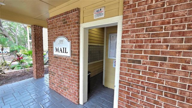 8630 MALLARD RESERVE DRIVE 105, Tampa, FL 33614