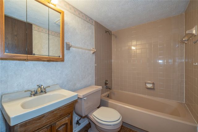 5829 Waynegate Road, Huber Heights, OH 45424