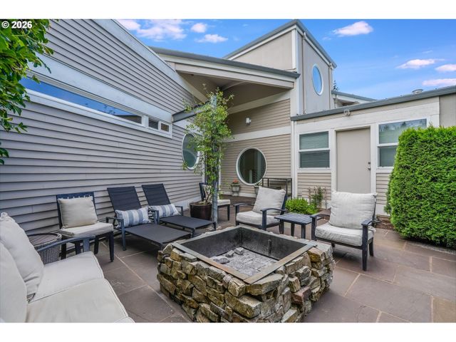 9720 Sw 169TH Pl, Beaverton, OR 97007