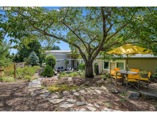 9720 Sw 169TH Pl, Beaverton, OR 97007
