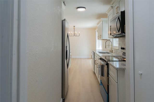 2810 N THORPE AVE, Orange City, FL 32763