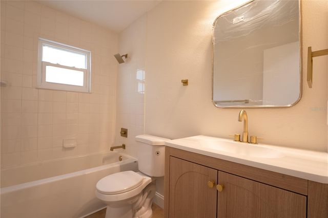 2810 N THORPE AVE, Orange City, FL 32763