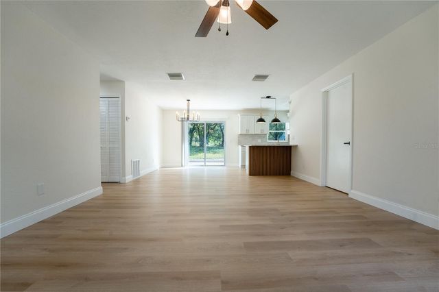 2810 N THORPE AVE, Orange City, FL 32763