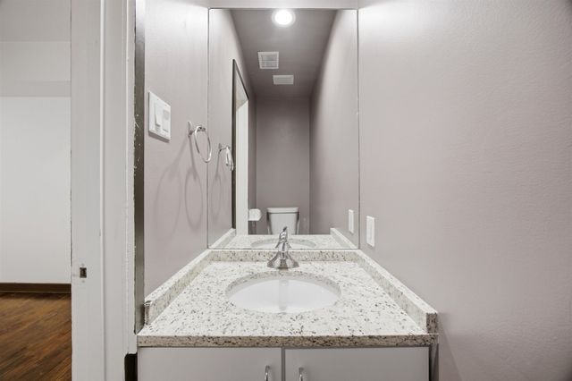 4241 Buena Vista Street 2, Dallas, TX 75205