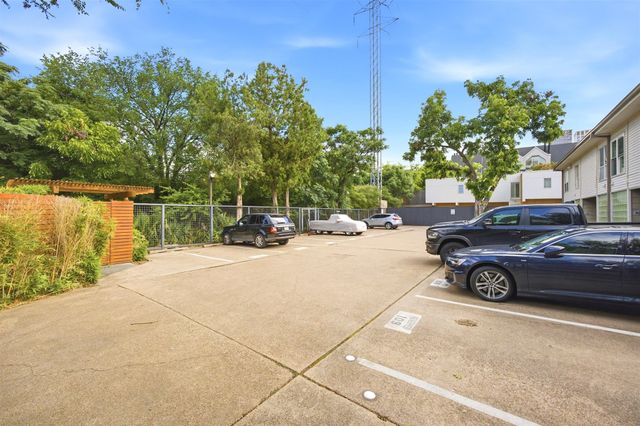 4241 Buena Vista Street 2, Dallas, TX 75205