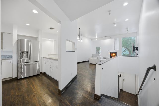 4241 Buena Vista Street 2, Dallas, TX 75205