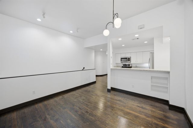 4241 Buena Vista Street 2, Dallas, TX 75205