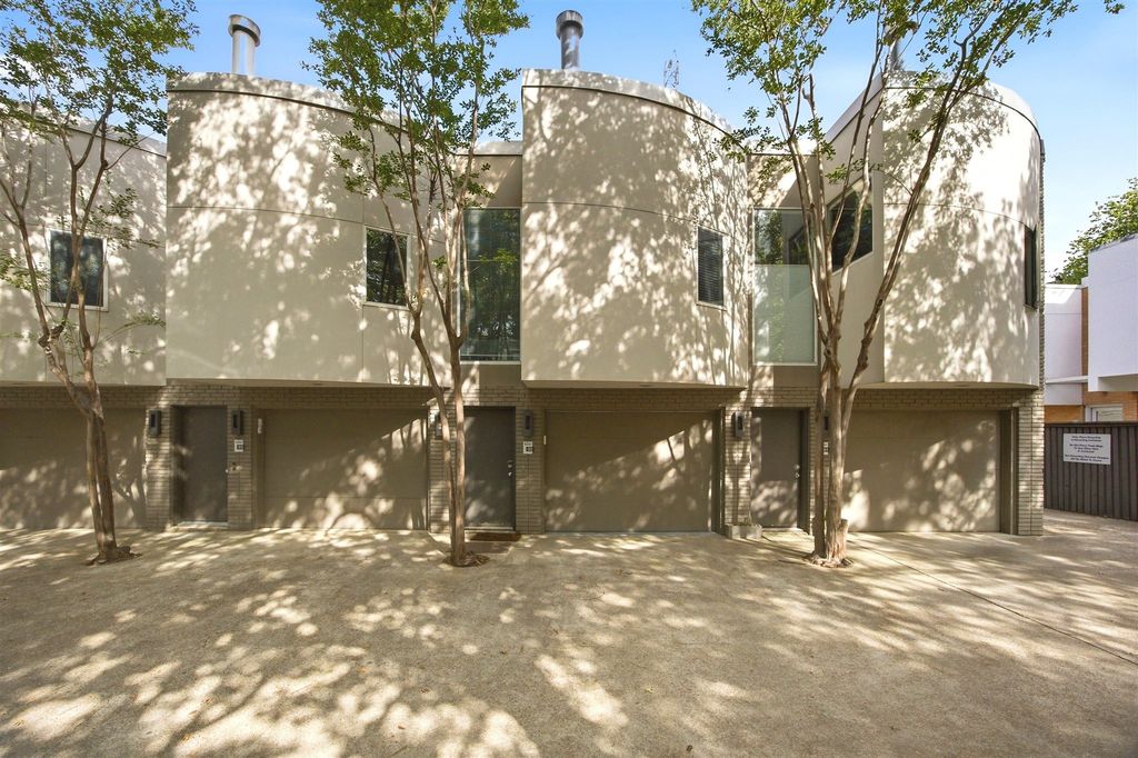 4241 Buena Vista Street 2, Dallas, TX 75205