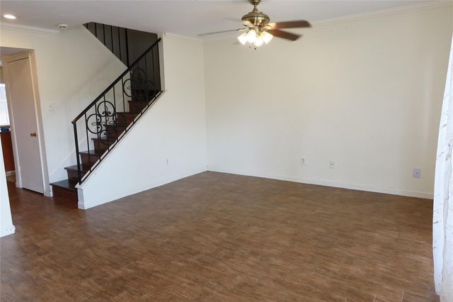 9350 Country Creek Drive 3, Houston, TX 77036