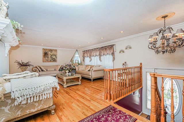 29 S Drum Street, Staten Island, NY 10309