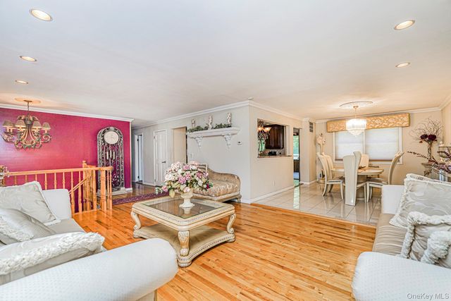 29 S Drum Street, Staten Island, NY 10309