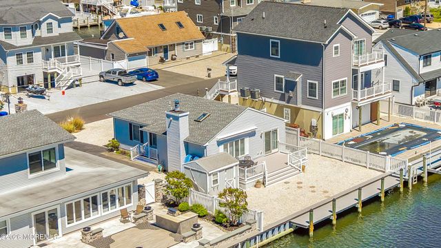 323 Stephan Avenue, Toms River, NJ 08753
