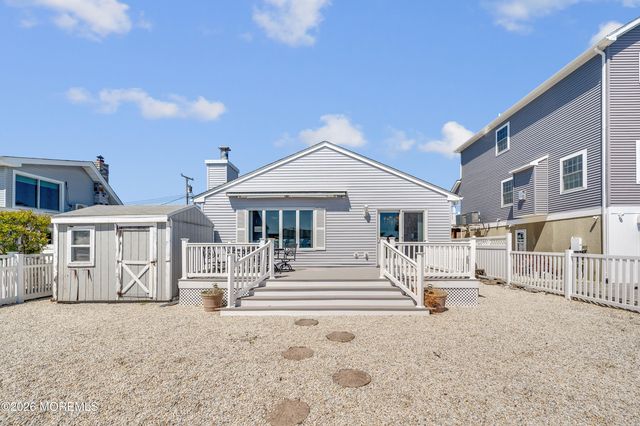 323 Stephan Avenue, Toms River, NJ 08753