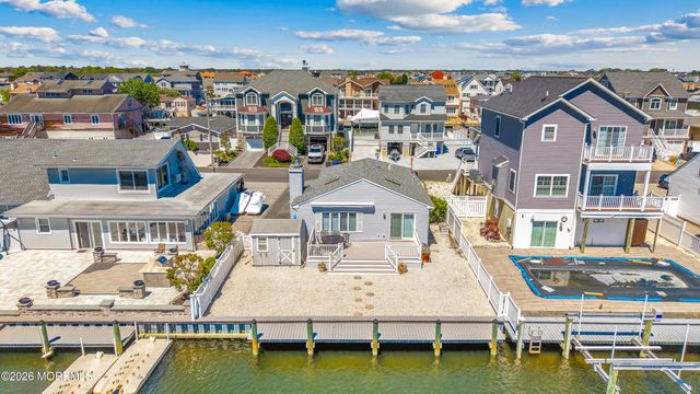 323 Stephan Avenue, Toms River, NJ 08753