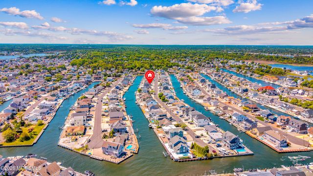 323 Stephan Avenue, Toms River, NJ 08753