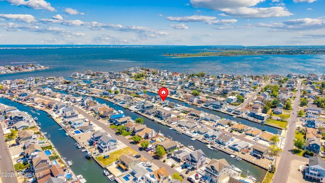 323 Stephan Avenue, Toms River, NJ 08753