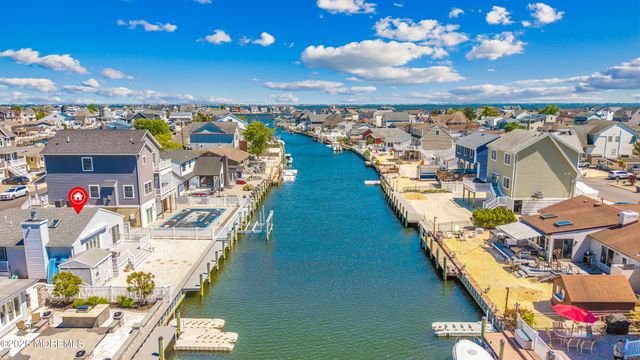 323 Stephan Avenue, Toms River, NJ 08753